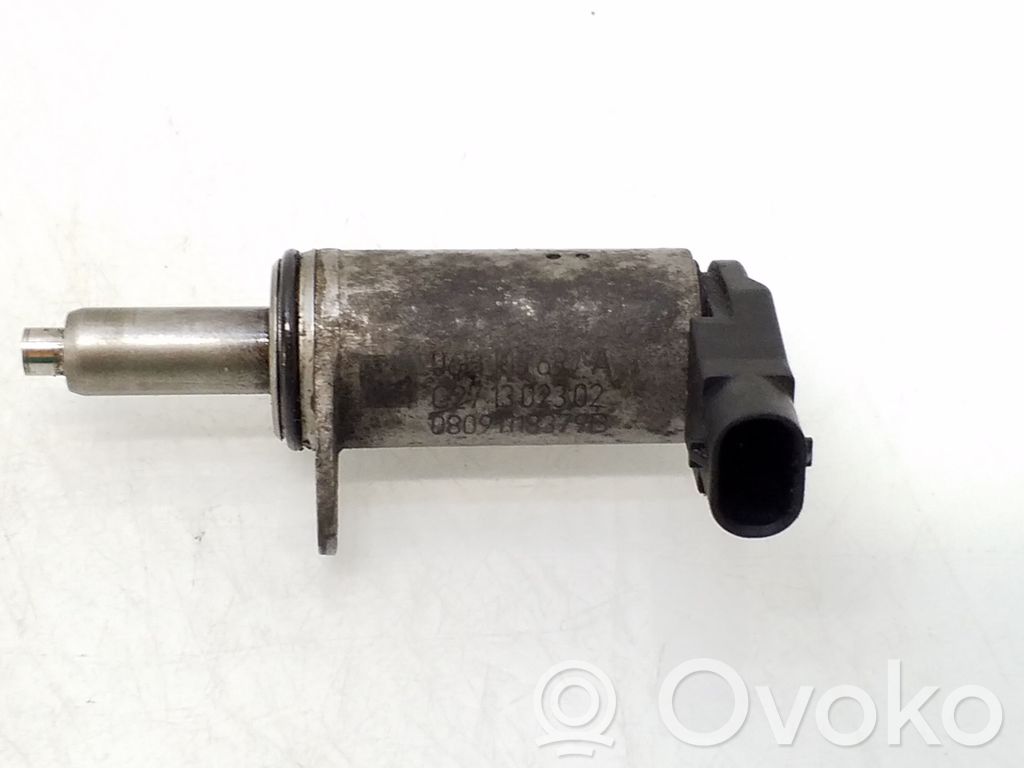 Audi A4 S4 B8 8K Camshaft vanos timing valve 