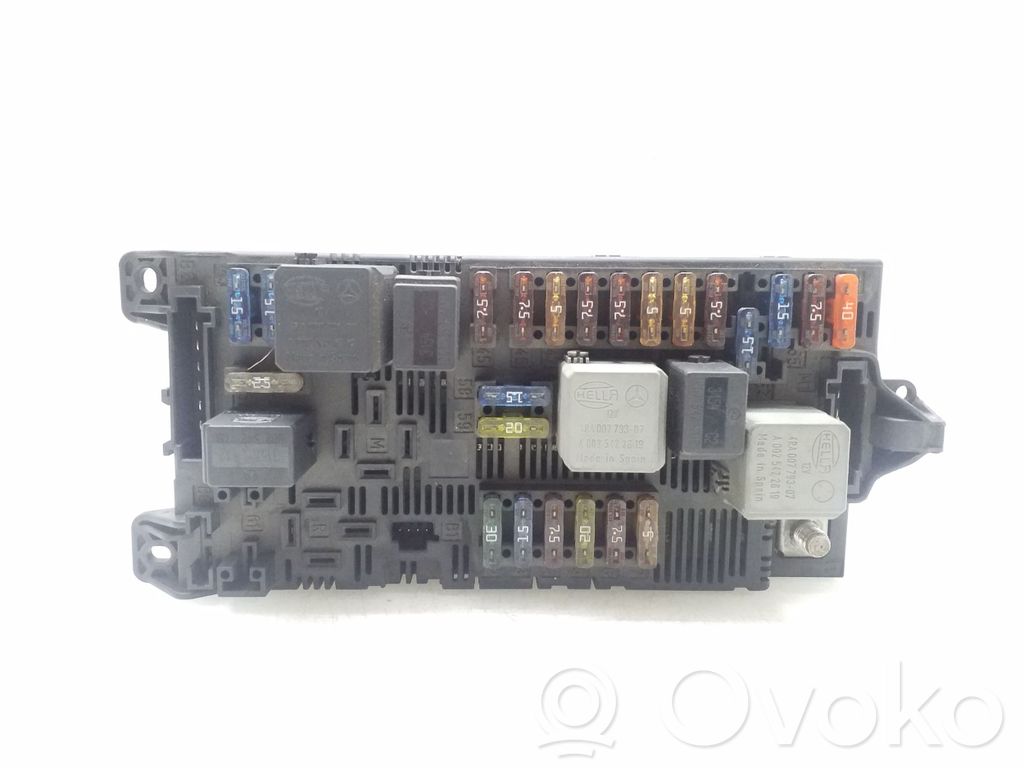 Mercedes-Benz E W211 Fuse module 
