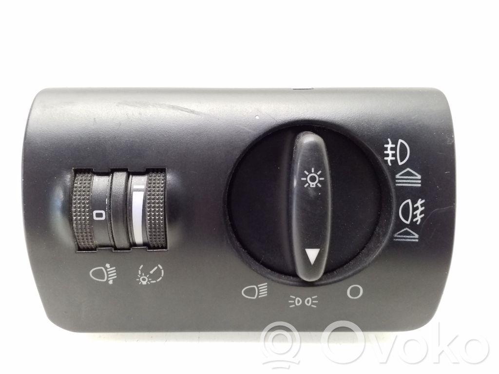 Audi A4 S4 B5 8D Light switch 