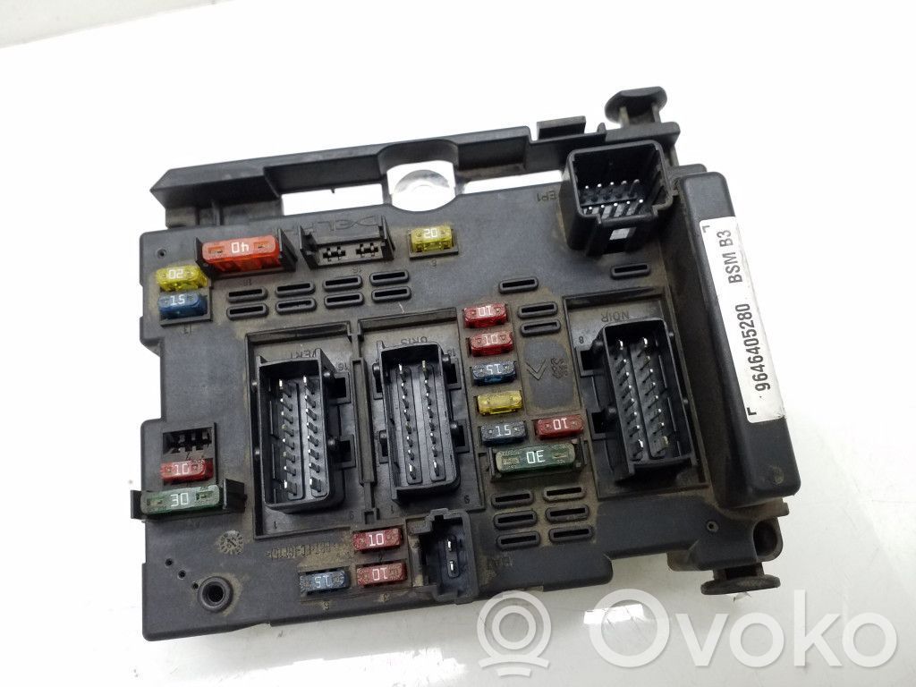 Peugeot 307 Fuse module 