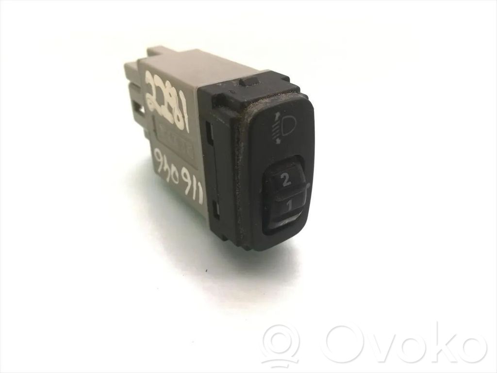 Mitsubishi Grandis Przycisk / Pokrętło regulacji świateł 