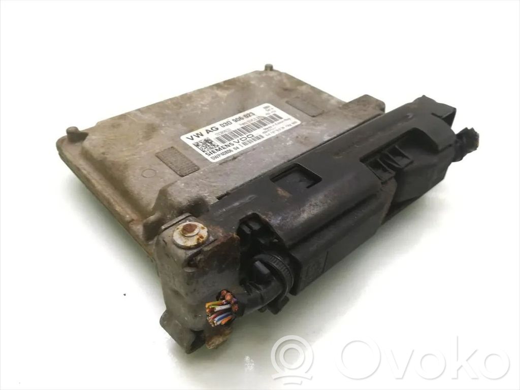 Engine control unit/module   03D906023,5WP4080604,F4040909