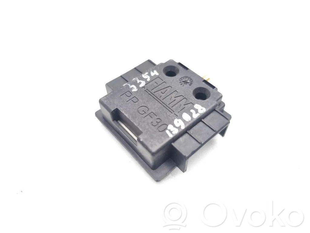 Peugeot 508 Antenos stiprintuvas 