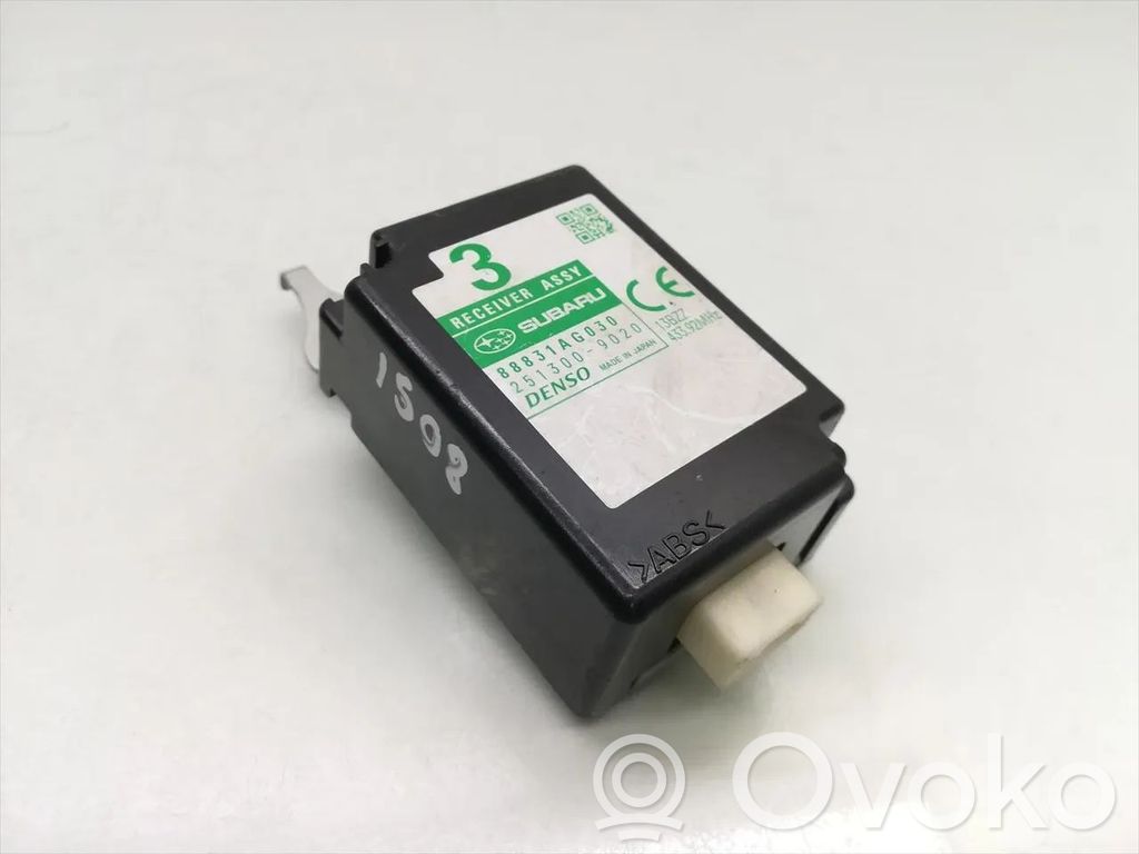 Subaru Legacy Module unité de contrôle d'antenne 