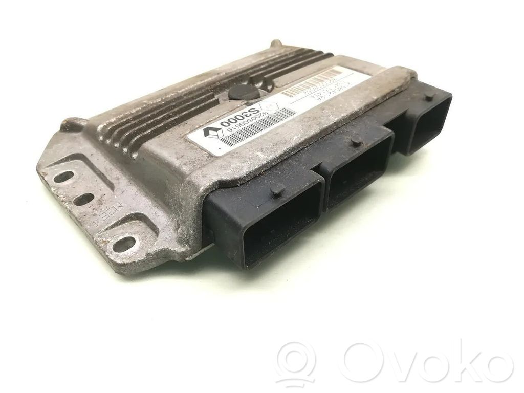 Renault Megane II Engine control unit/module 