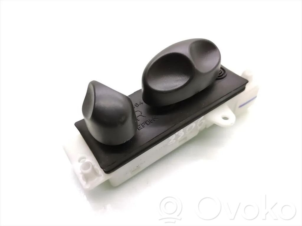 Jaguar S-Type Seat control switch 