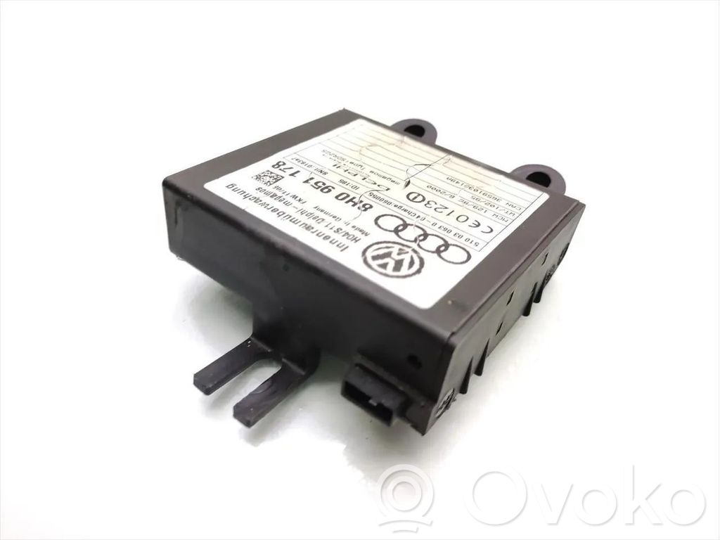 Audi A4 S4 B7 8E 8H Boîtier module alarme 