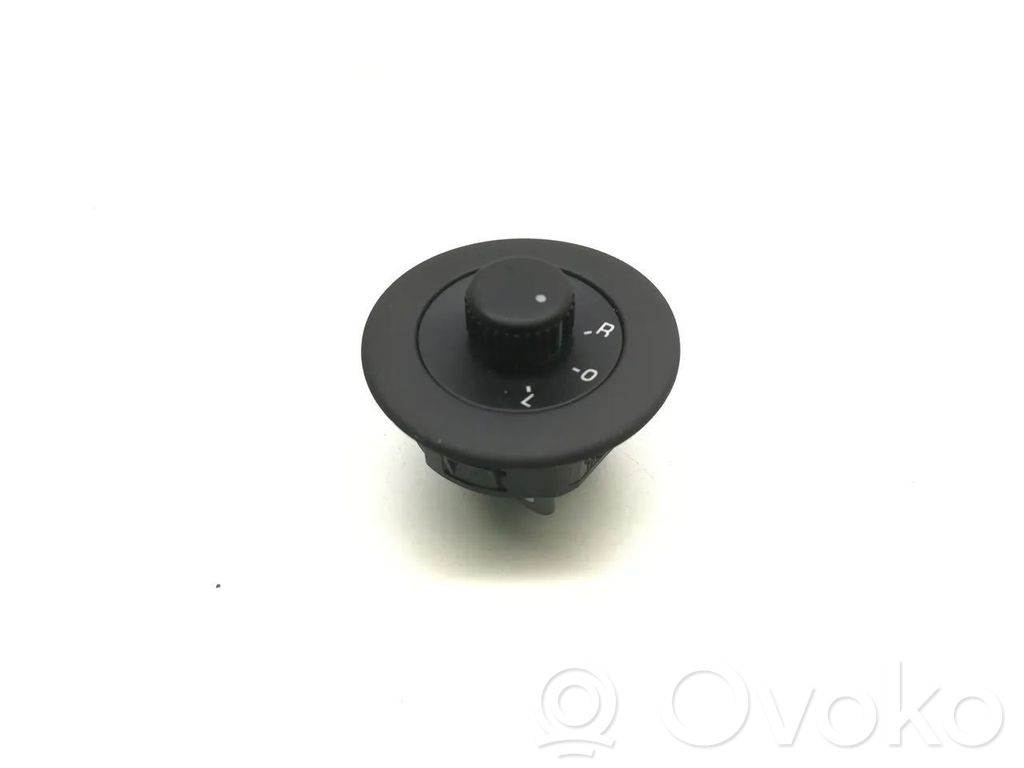 Volkswagen Scirocco Wing mirror switch 