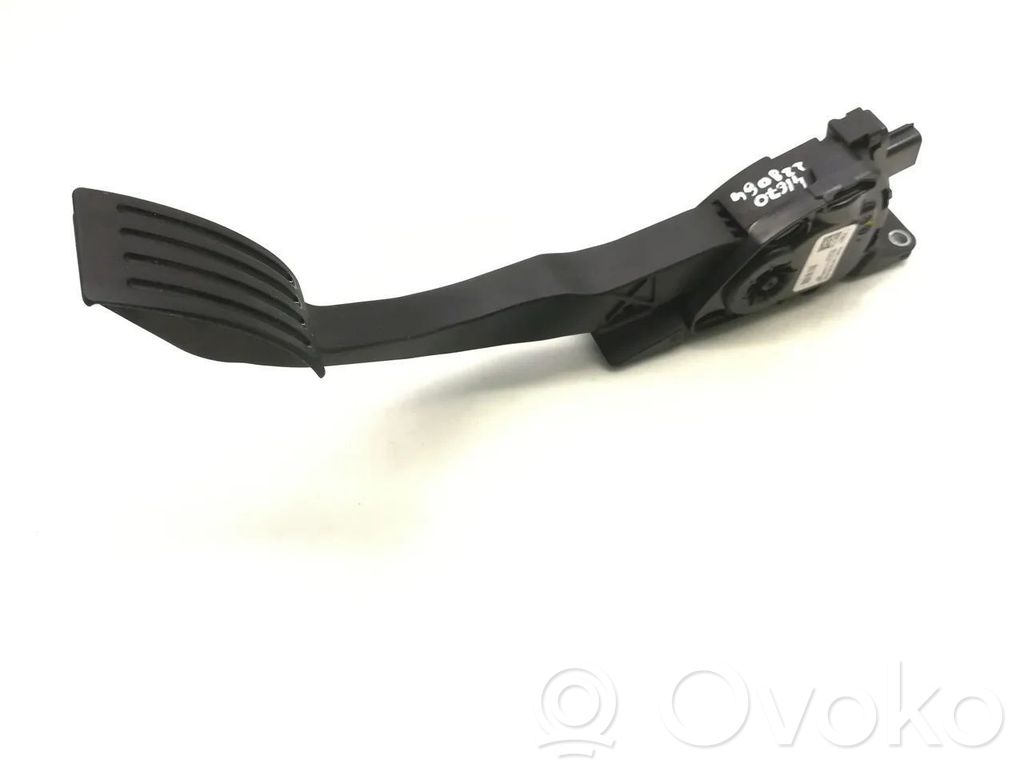 Ford C-MAX II Accelerator throttle pedal 