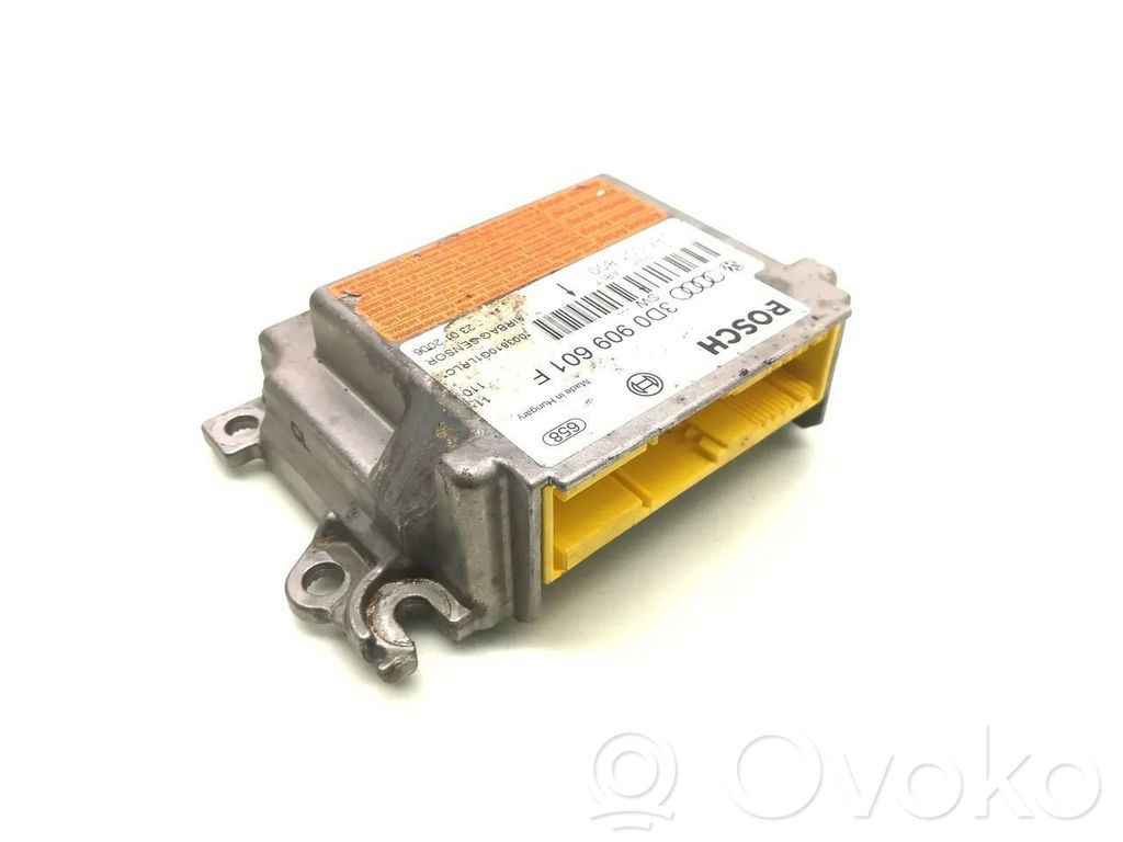 Volkswagen Touareg I Airbag control unit/module 