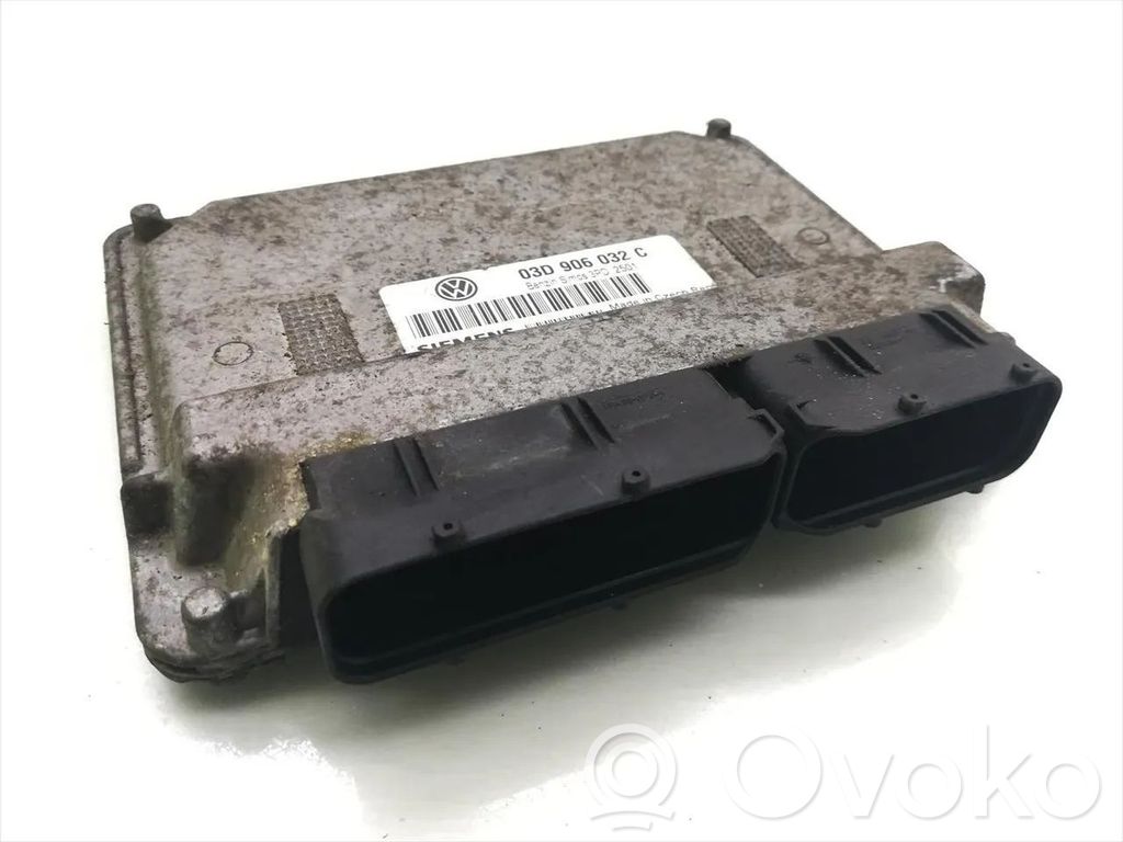 Volkswagen Polo IV 9N3 Engine control unit/module 