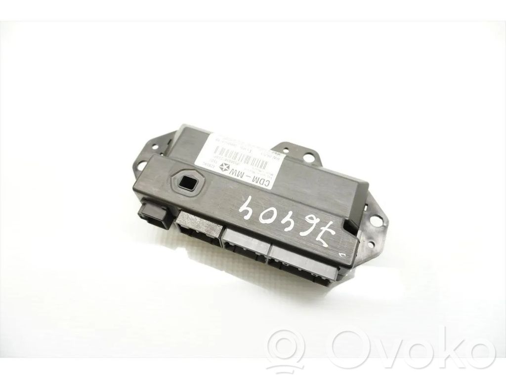 Chrysler 300 - 300C Unité de commande module de porte 