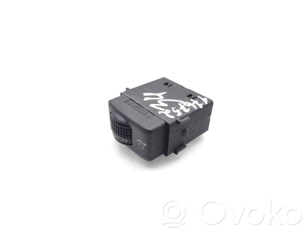 Nissan Note (E11) Headlight level height control switch 