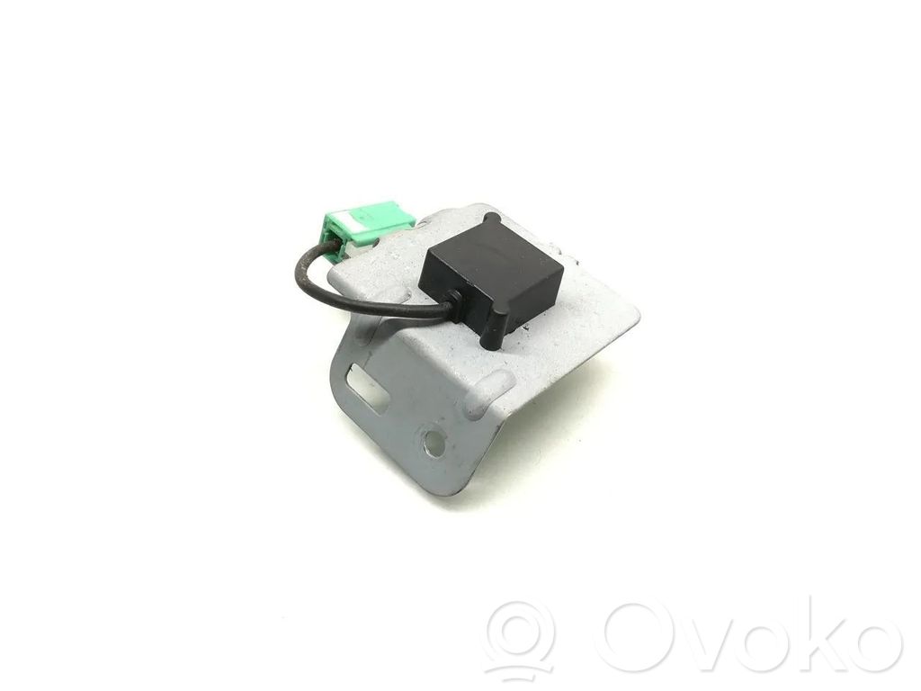 Mazda CX-7 Antena (GPS antena) 