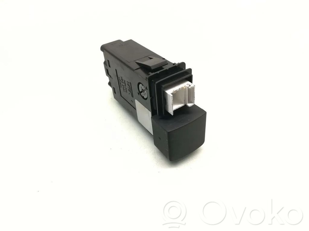 Honda CR-V ESP (stability program) switch 