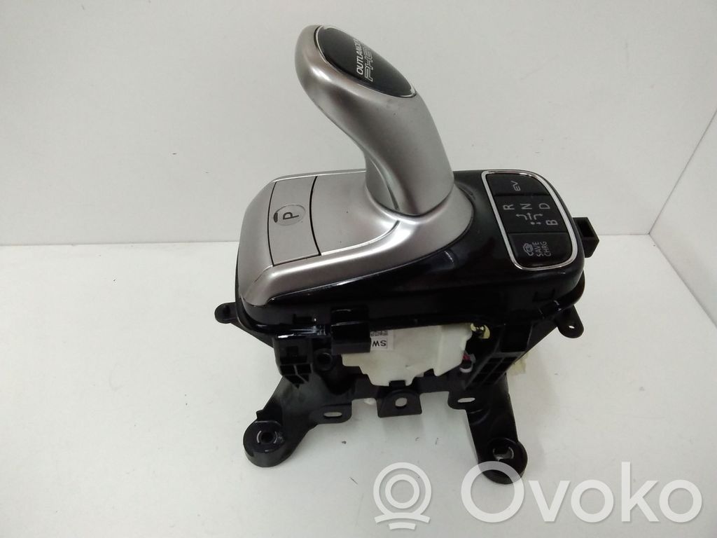 Mitsubishi Outlander Gear shifter/selector 