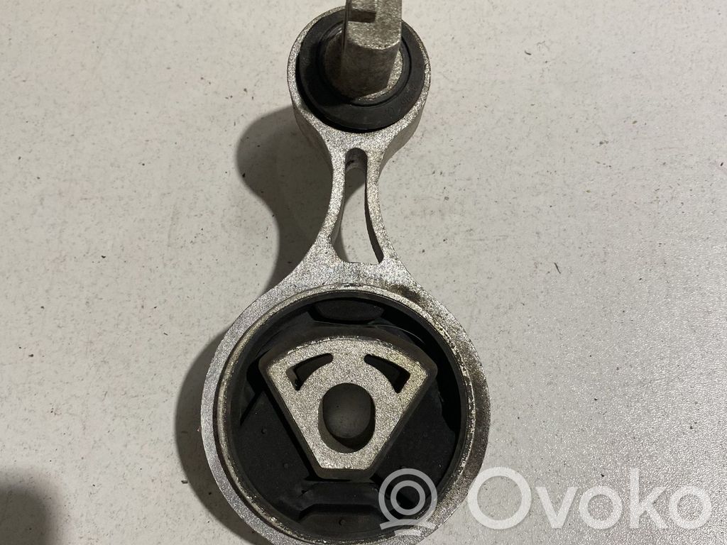 Maserati Ghibli Engine mount bracket 