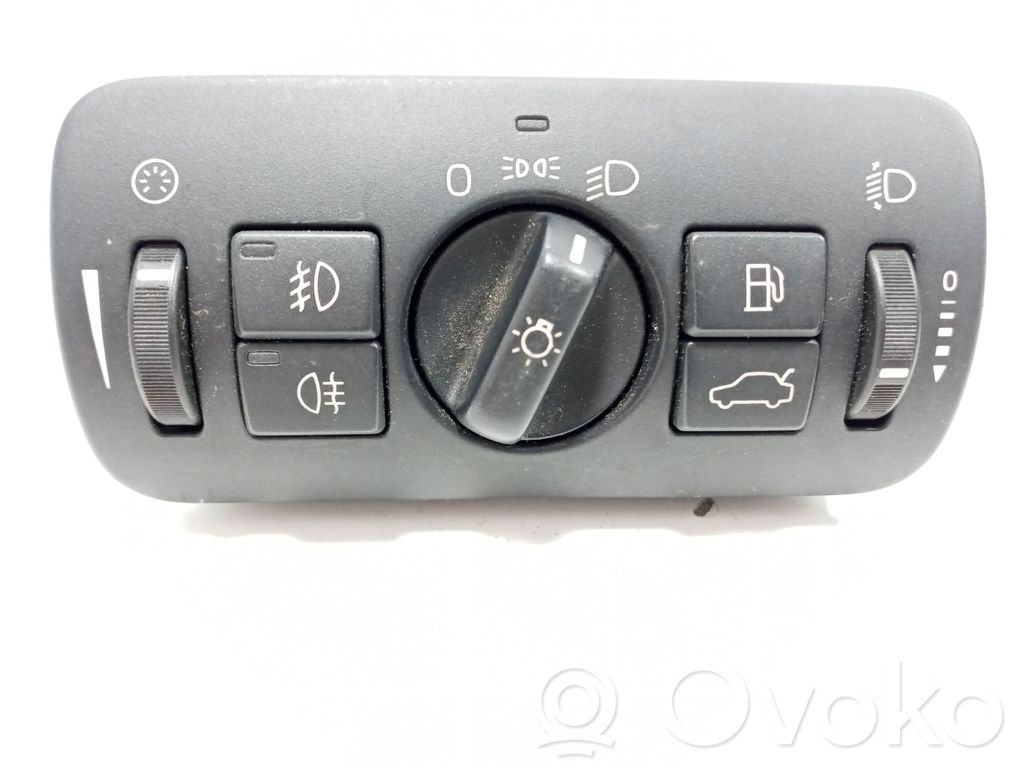 Volvo XC70 Light switch 