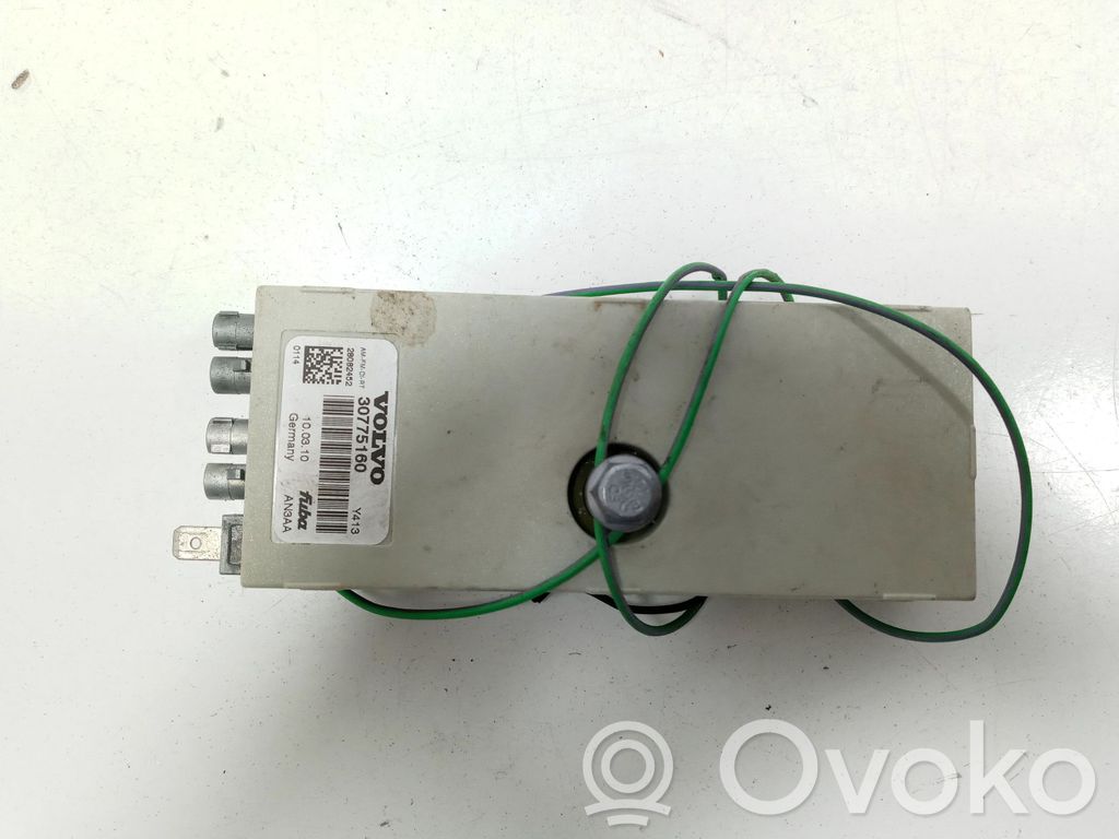 Volvo XC60 Antenos stiprintuvas 