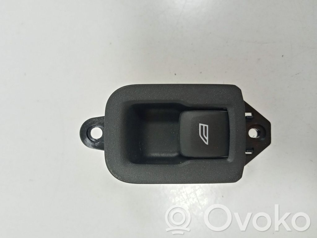Volvo XC60 Elektrisko logu slēdzis 