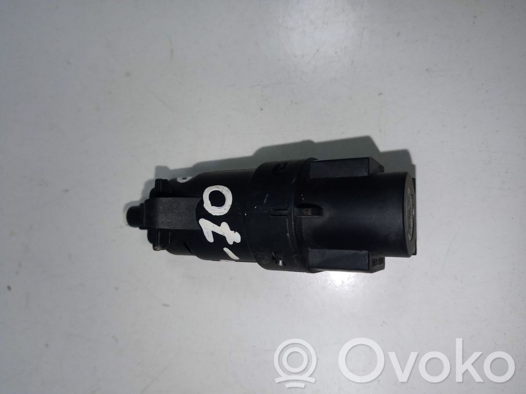 Volvo V70 Brake pedal sensor switch 