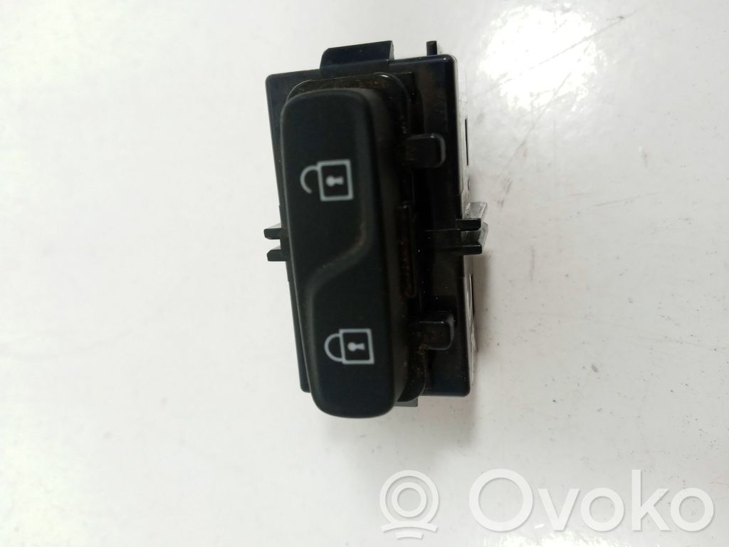 Volvo XC60 Central locking switch button 