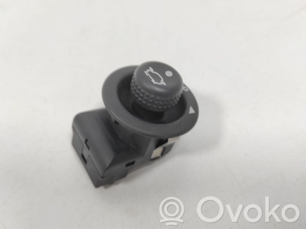 Ford Focus Wing mirror switch 