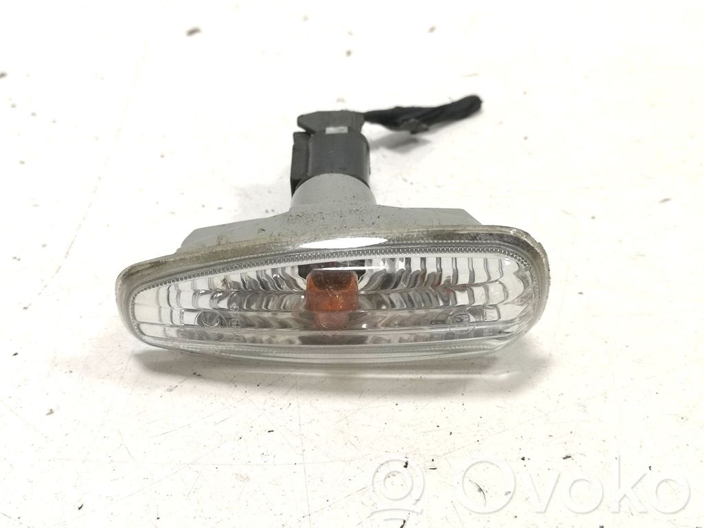KIA Rio Front fender indicator light 