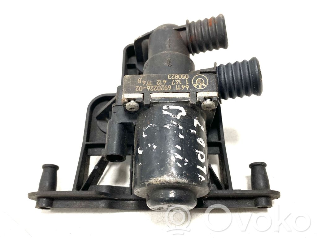 BMW 5 E60 E61 Apsildes radiatora vārsts (-i) 