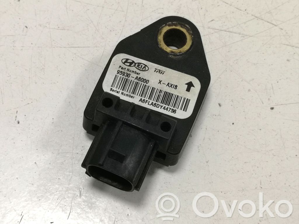 Hyundai i30 Airbagsensor Crashsensor Drucksensor 