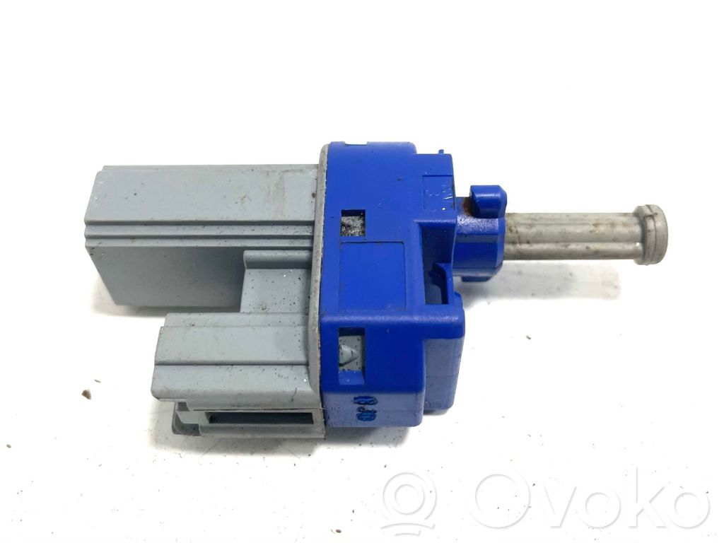 Mazda 3 I Brake pedal sensor switch 