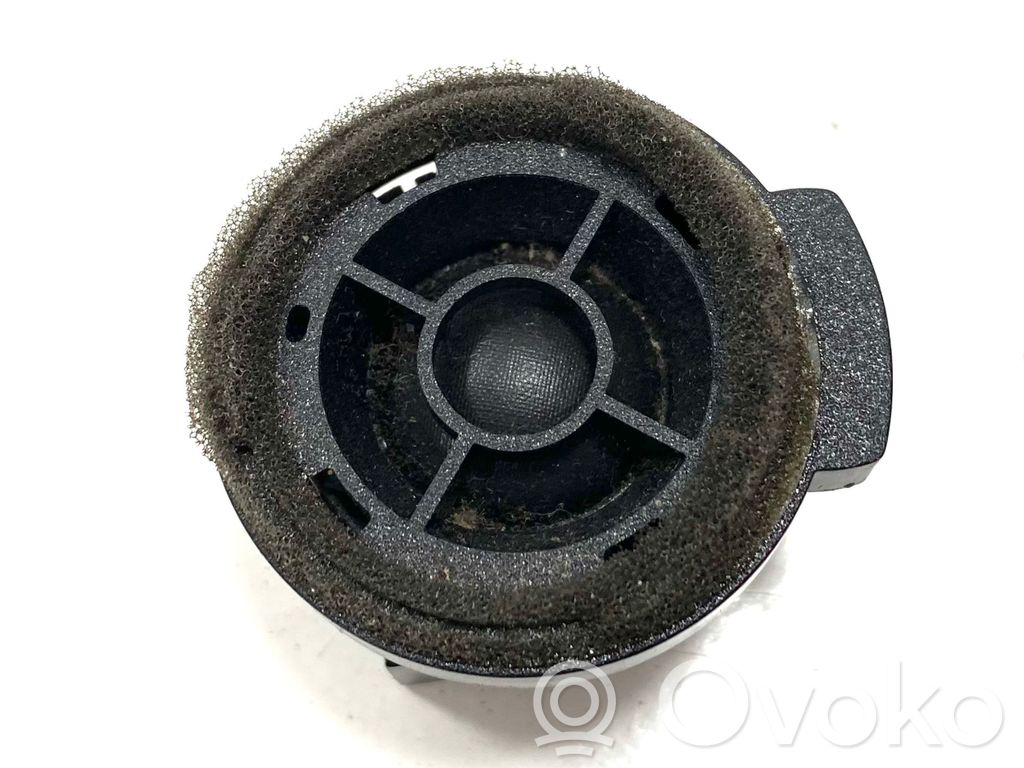 Toyota Avensis T270 Panel speaker 