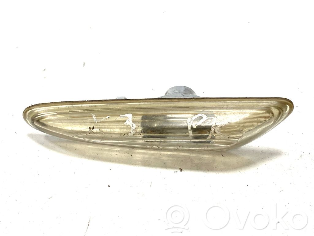 BMW X3 E83 Front fender indicator light 