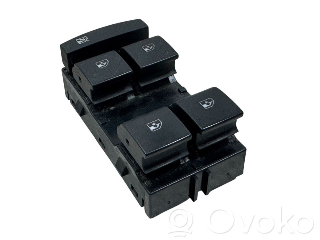 Opel Astra K Electric window control switch 