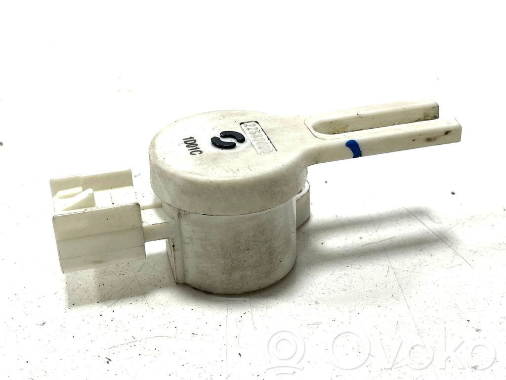 Chevrolet Volt I Brake pedal sensor switch 