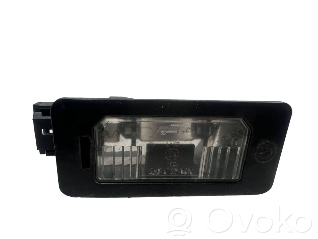 Lampa oświetlenia tylnej tablicy rejestracyjnej   1537050602,1537050602