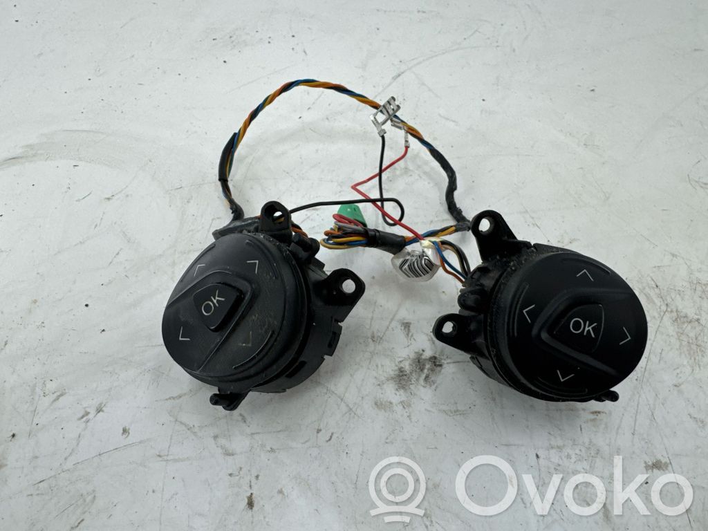 Ford Grand C-MAX Steering wheel buttons/switches 