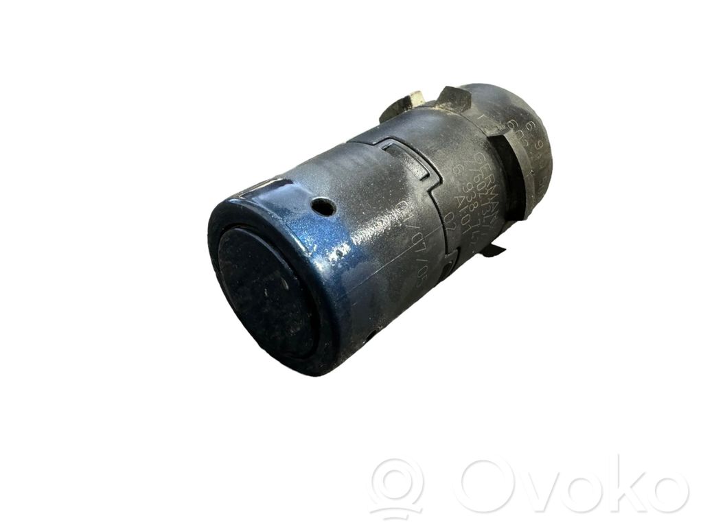 BMW 5 E60 E61 Front parking sensor holder (PDC) 