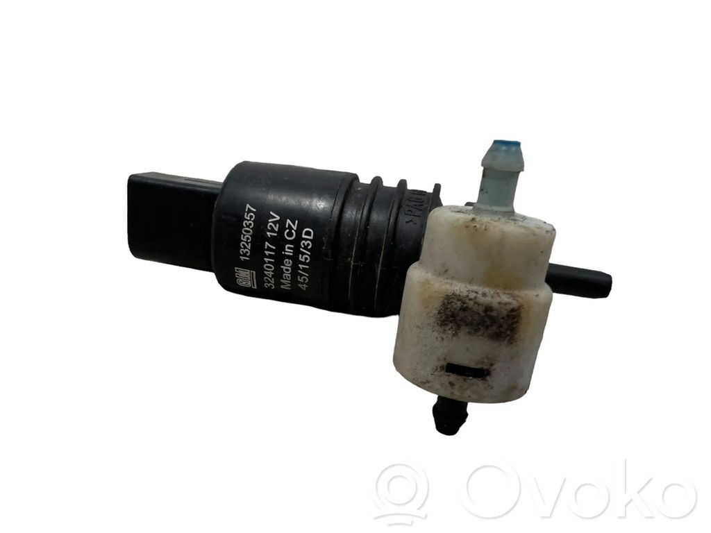 Opel Corsa E Windscreen/windshield washer pump 