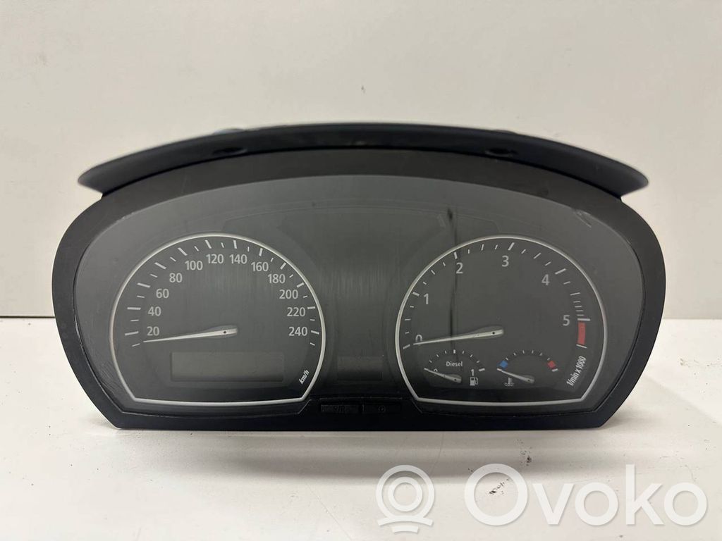 BMW X3 E83 Speedometer (instrument cluster) 