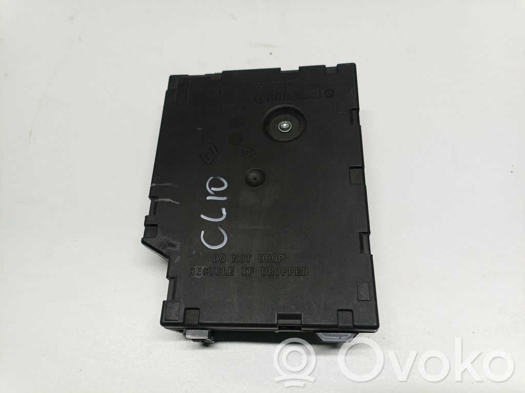 Renault Clio IV Ignition key card reader 