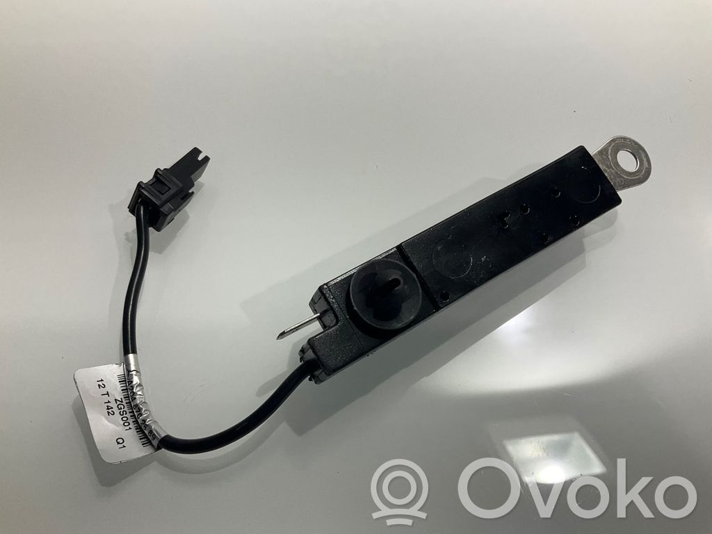 Mercedes-Benz E W212 Aerial antenna amplifier 
