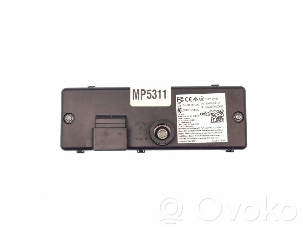 Tesla Model X Alarm control unit/module 