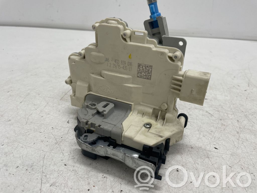 Audi A3 S3 8V Aizmugurē slēdzene 
