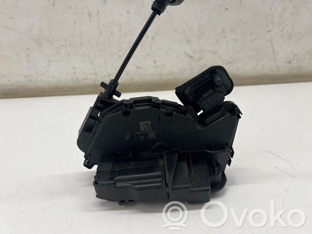 Seat Arona Rear door lock 