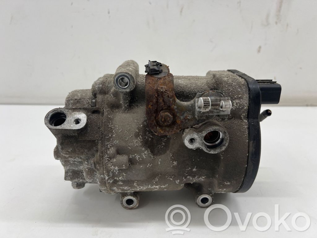 Toyota Corolla E210 E21 Compresseur de climatisation 