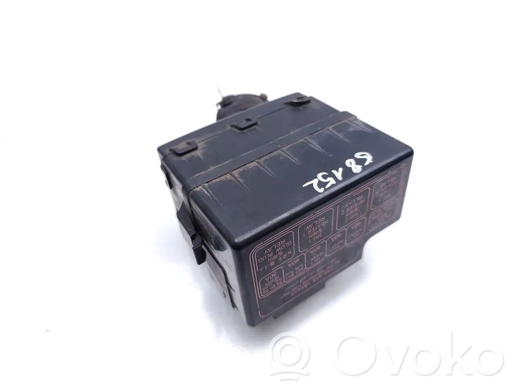 KIA Carens II Fuse box set 