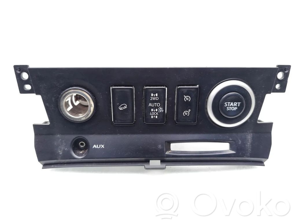 Renault Koleos I Interruptor de encendido/apagado del motor 