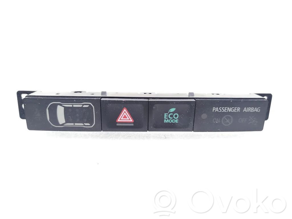Mitsubishi Outlander Hazard light switch 