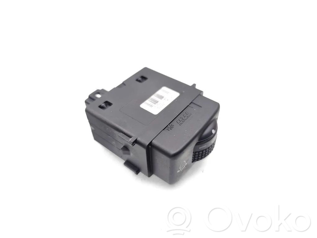Nissan Qashqai Interruptor de control de altura del faro delantero 